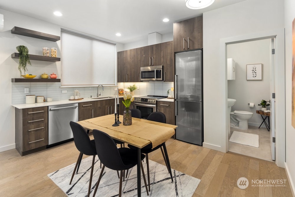 152 21st Avenue E Unit: B