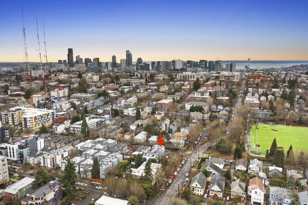 152 21st Avenue E Unit: B