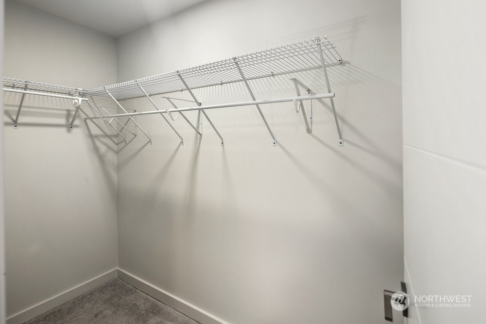 152 21st Avenue E Unit: B