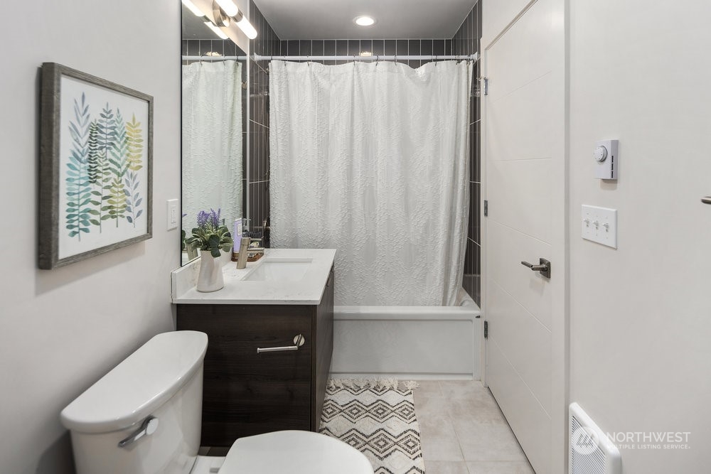 152 21st Avenue E Unit: B