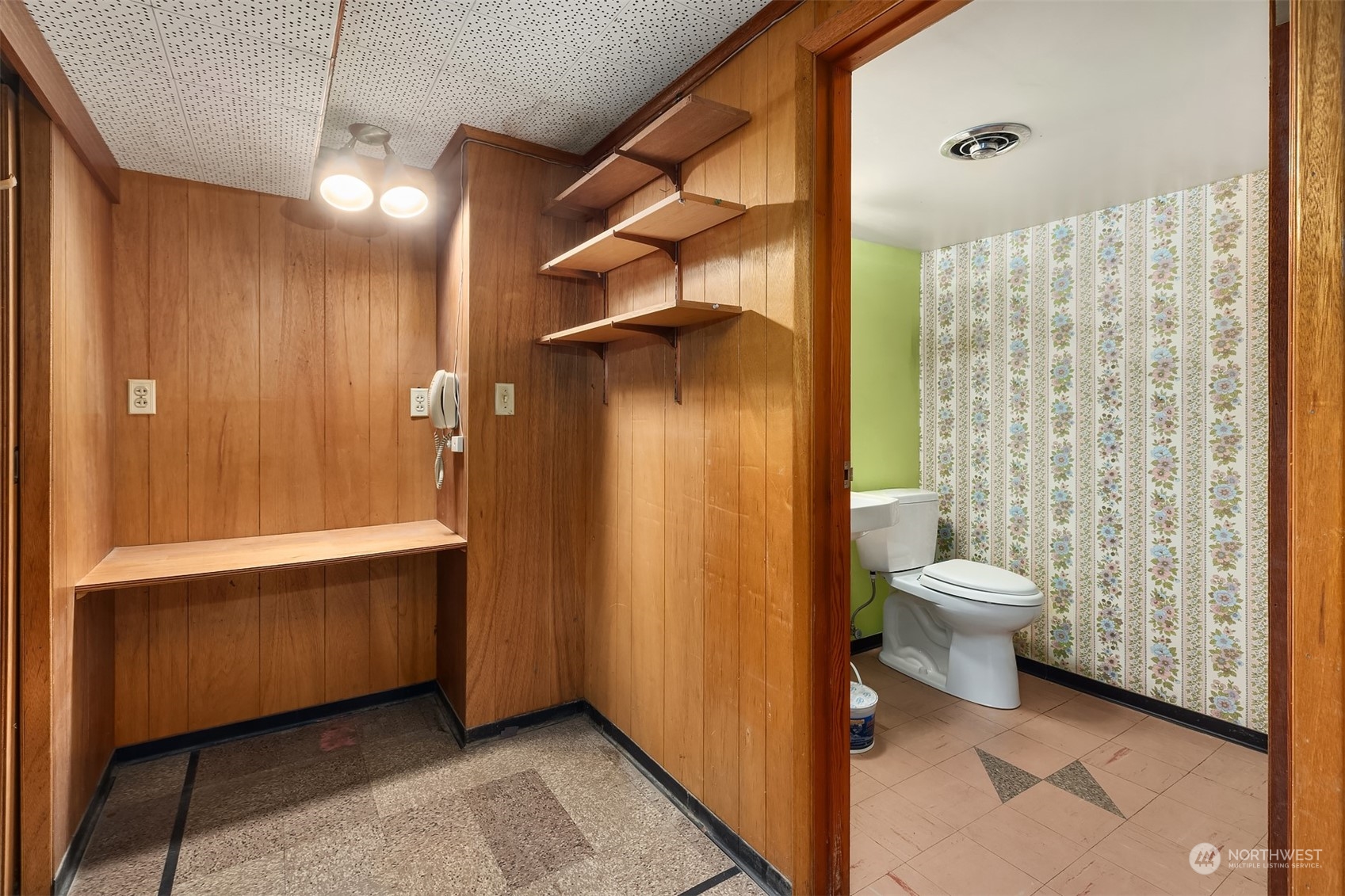 8525 S 123rd Place