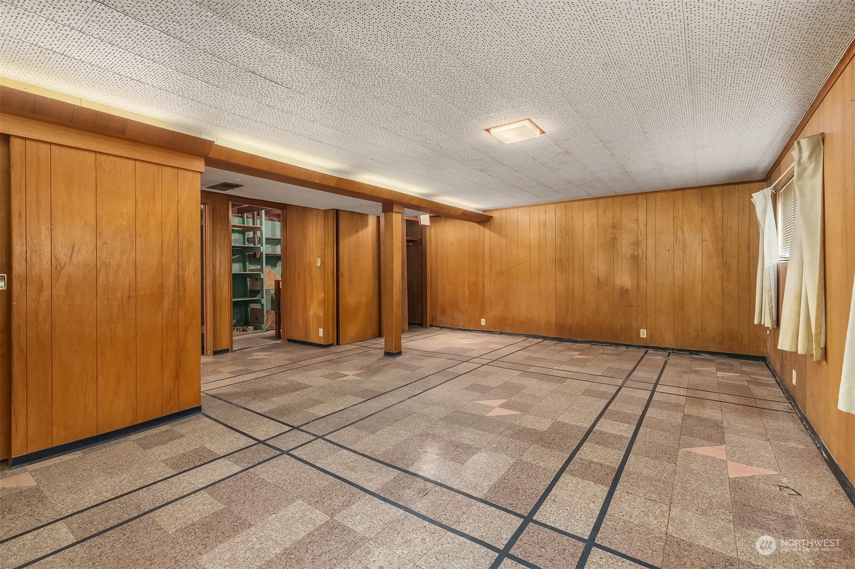8525 S 123rd Place