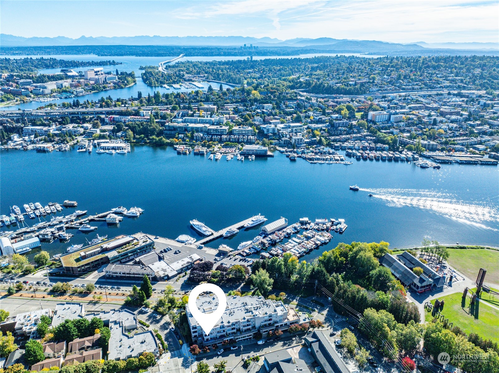 3300 Meridian Avenue N Unit: 304