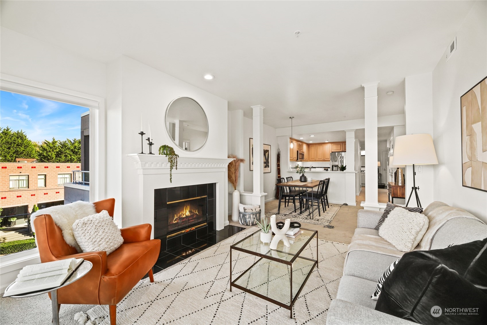 3300 Meridian Avenue N Unit: 304