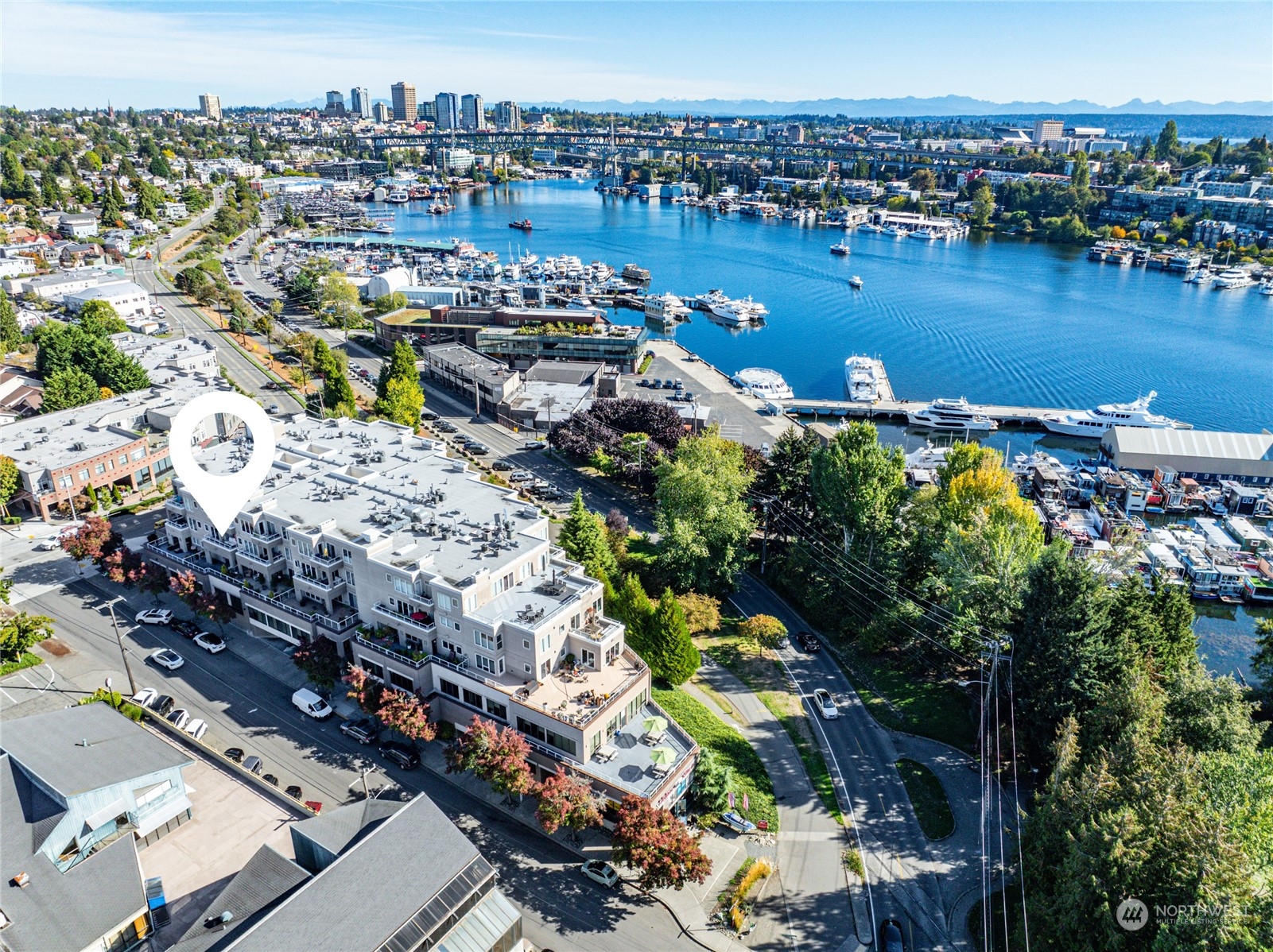 3300 Meridian Avenue N Unit: 304