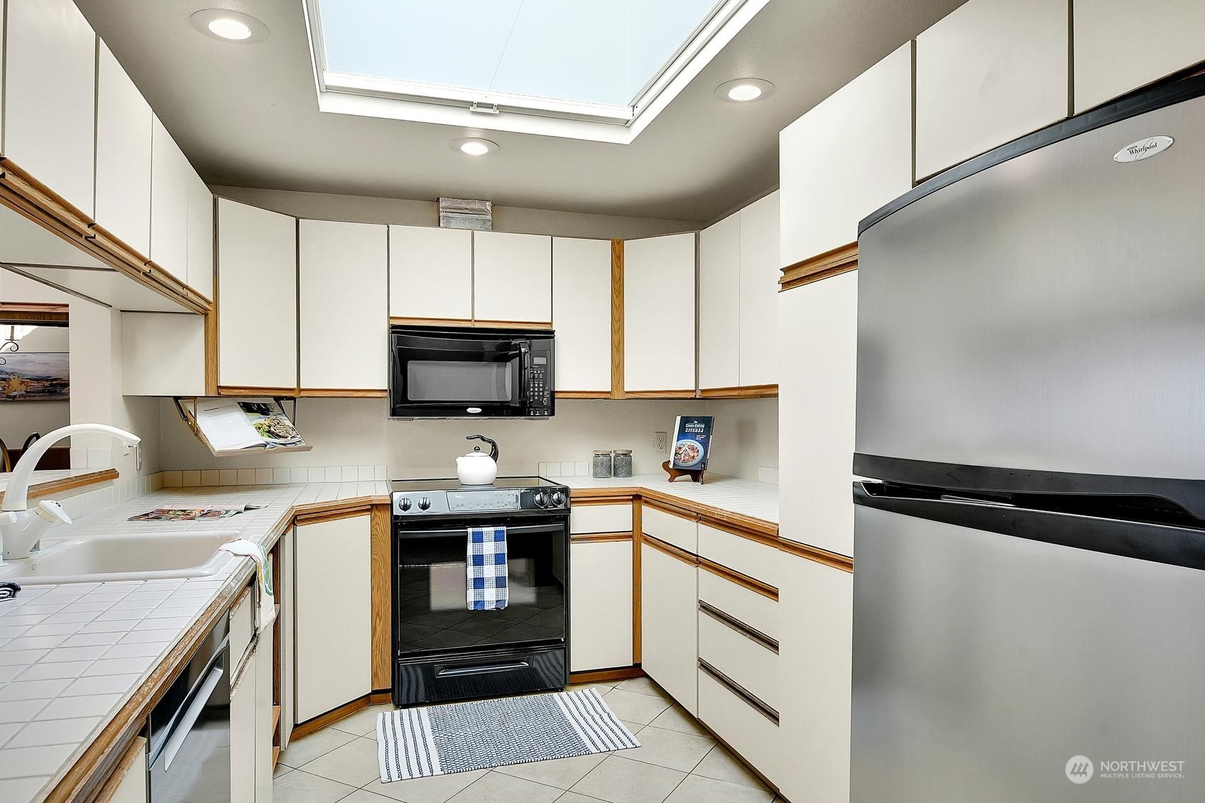 965 W Nickerson Street Unit: 43