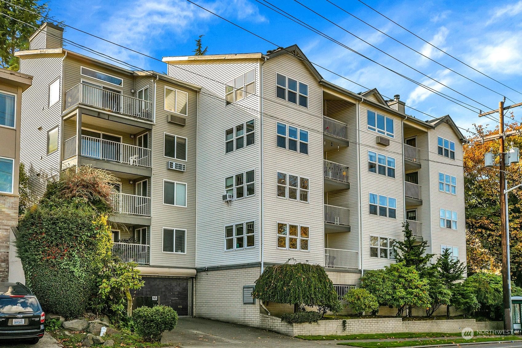 965 W Nickerson Street Unit: 43