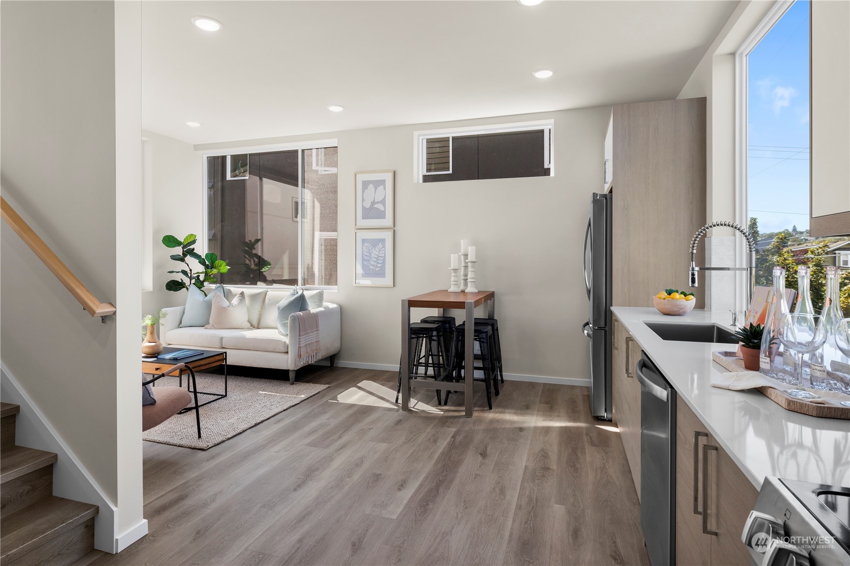 1810 24th Avenue S