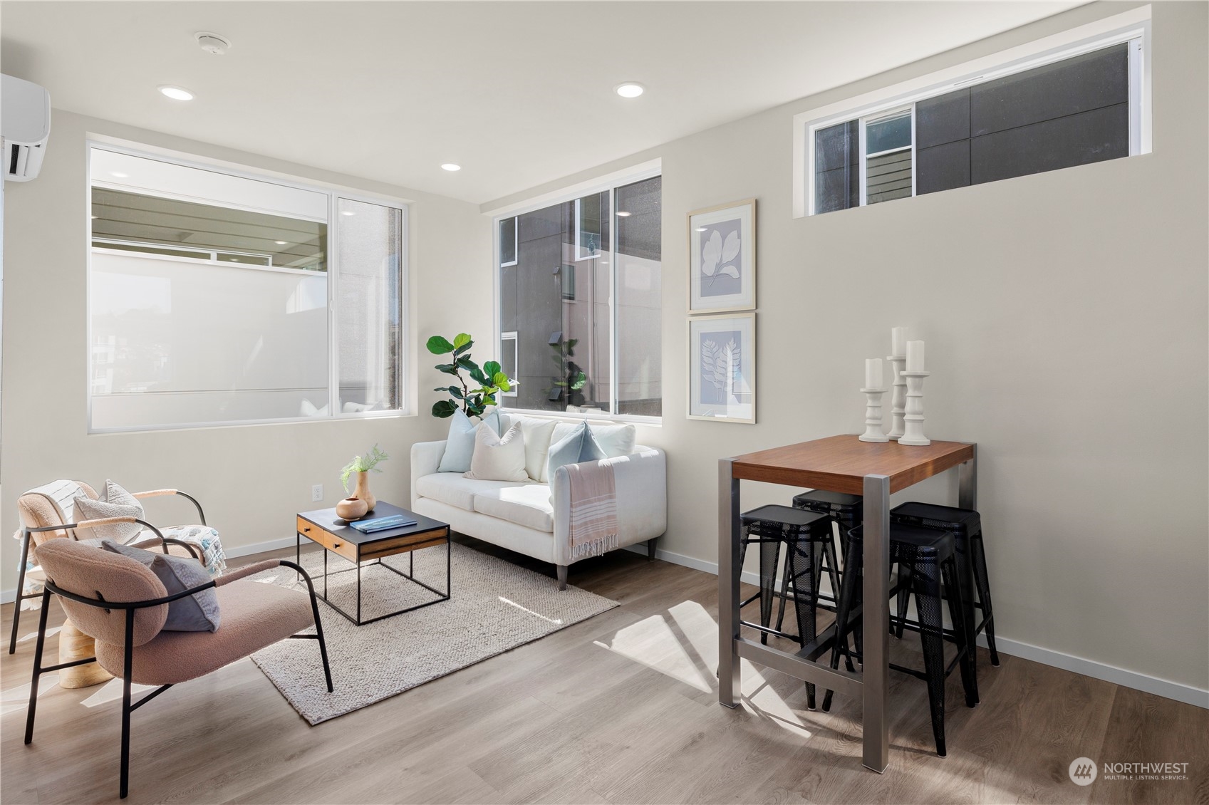 1810 24th Avenue S