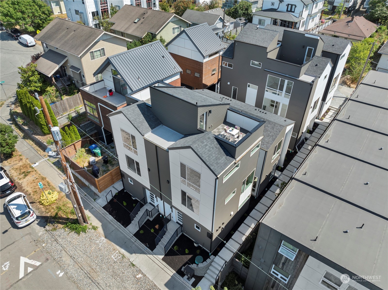 1810 24th Avenue S