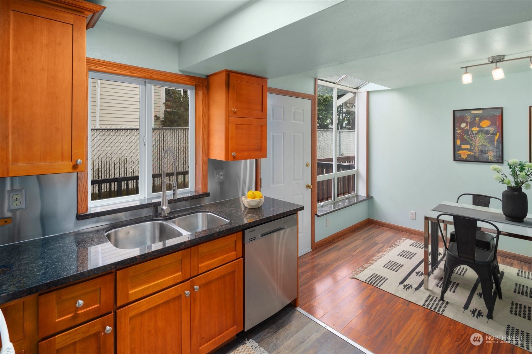 2121 14th Ave S Unit: C