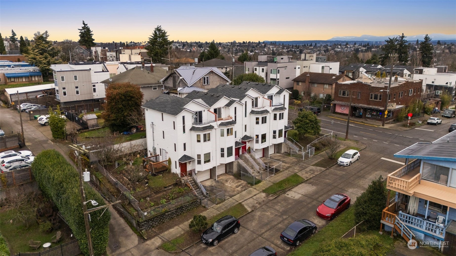 2121 14th Ave S Unit: C