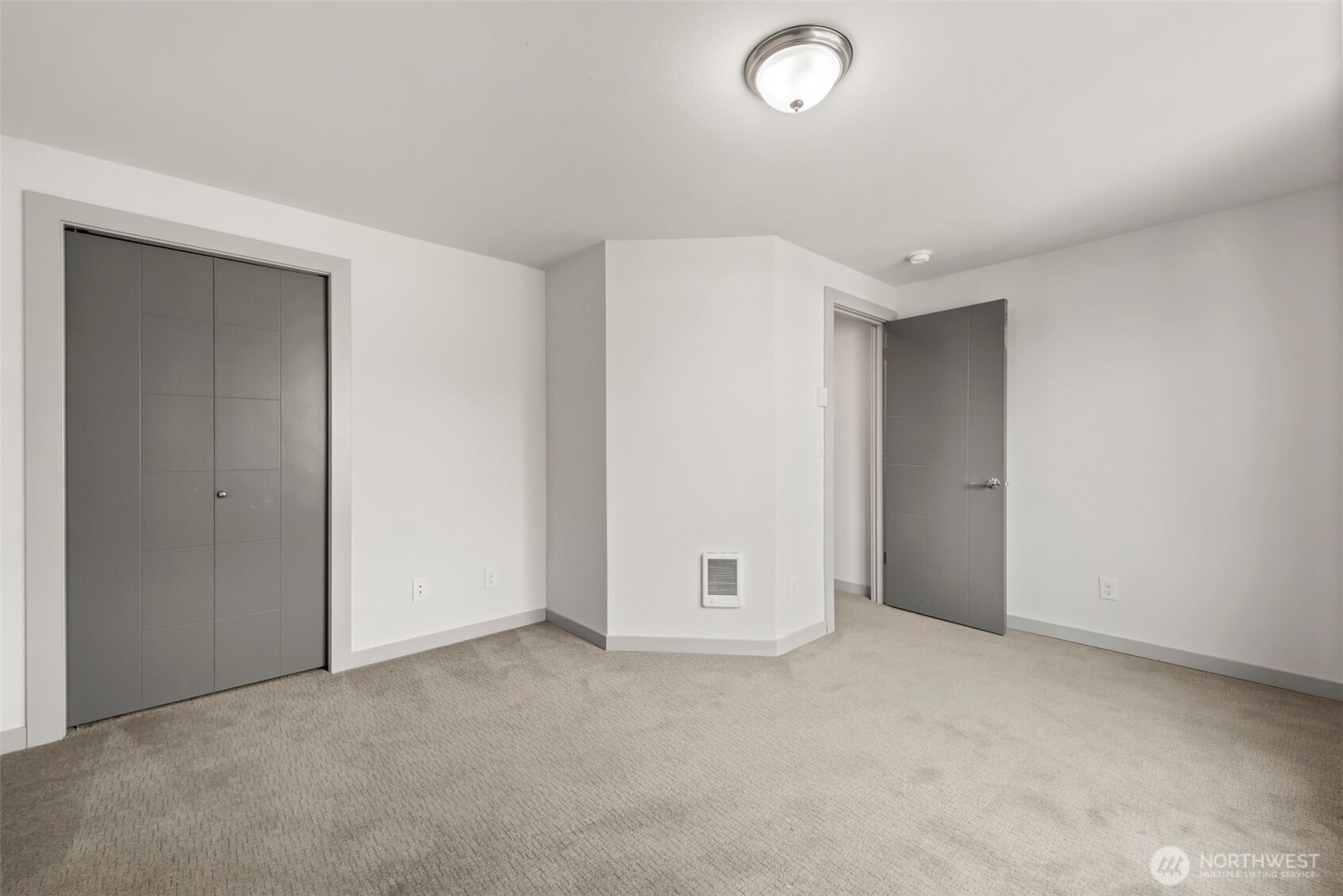 512 N 105th Street