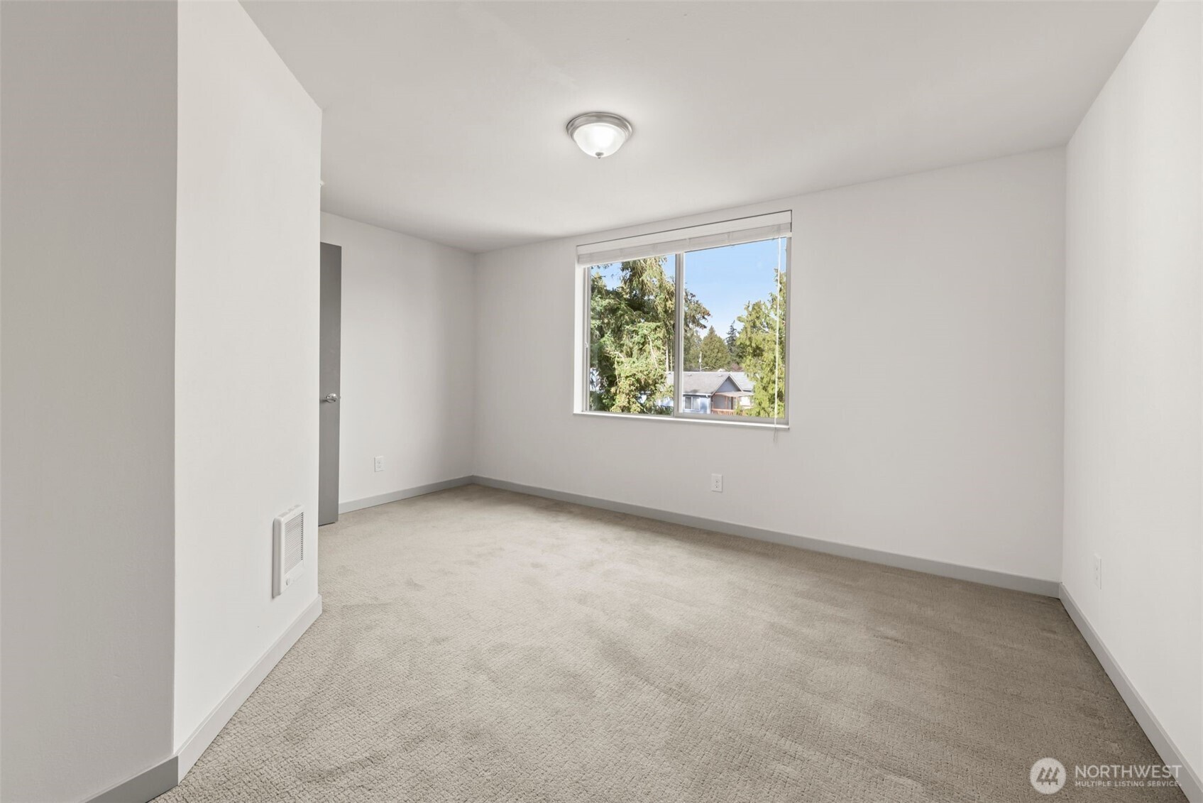 512 N 105th Street
