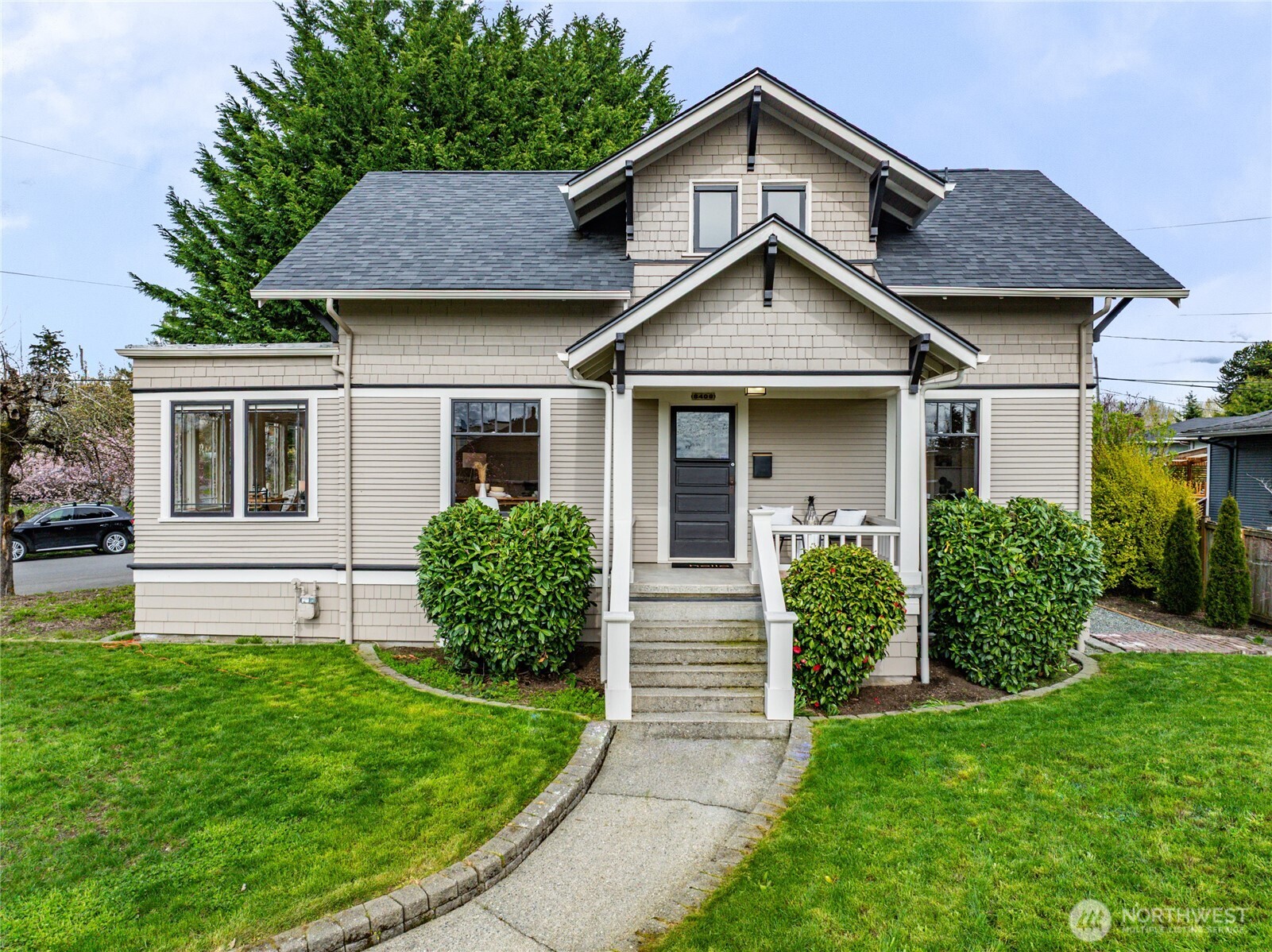 8408 Duncan Avenue S