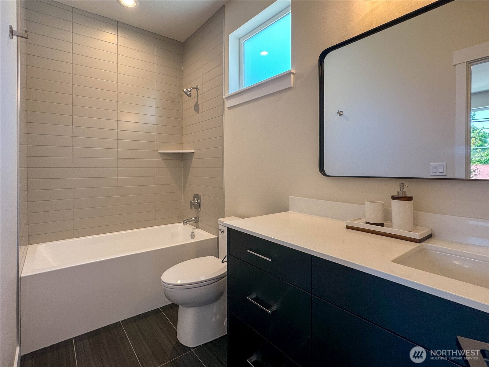 6905 42nd Avenue S Unit: D