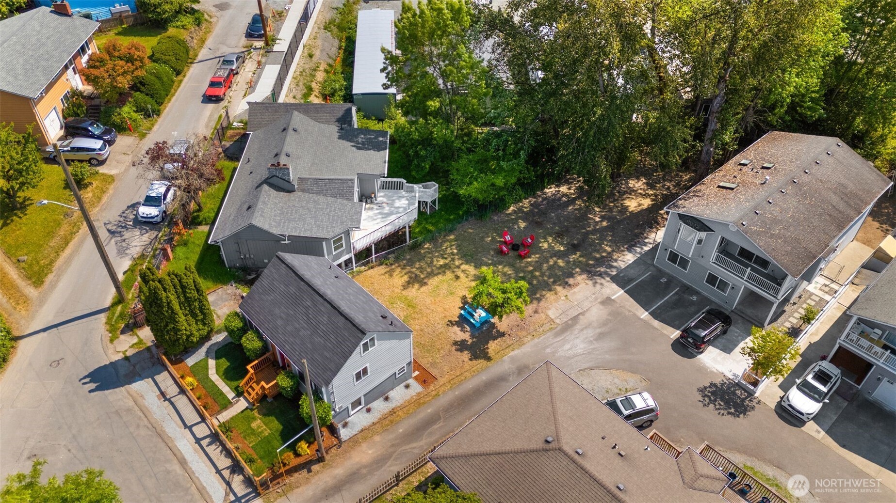 8449 Grattan Pl S