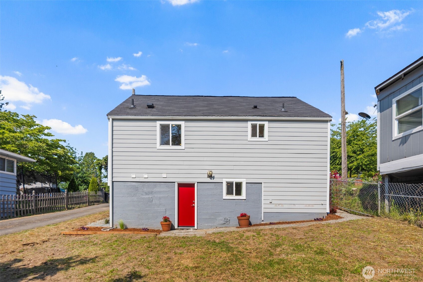 8449 Grattan Pl S