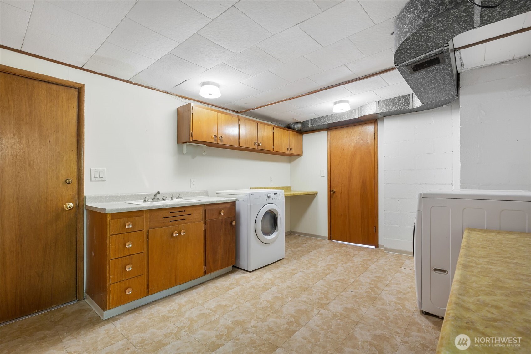 432 SW 206th Street