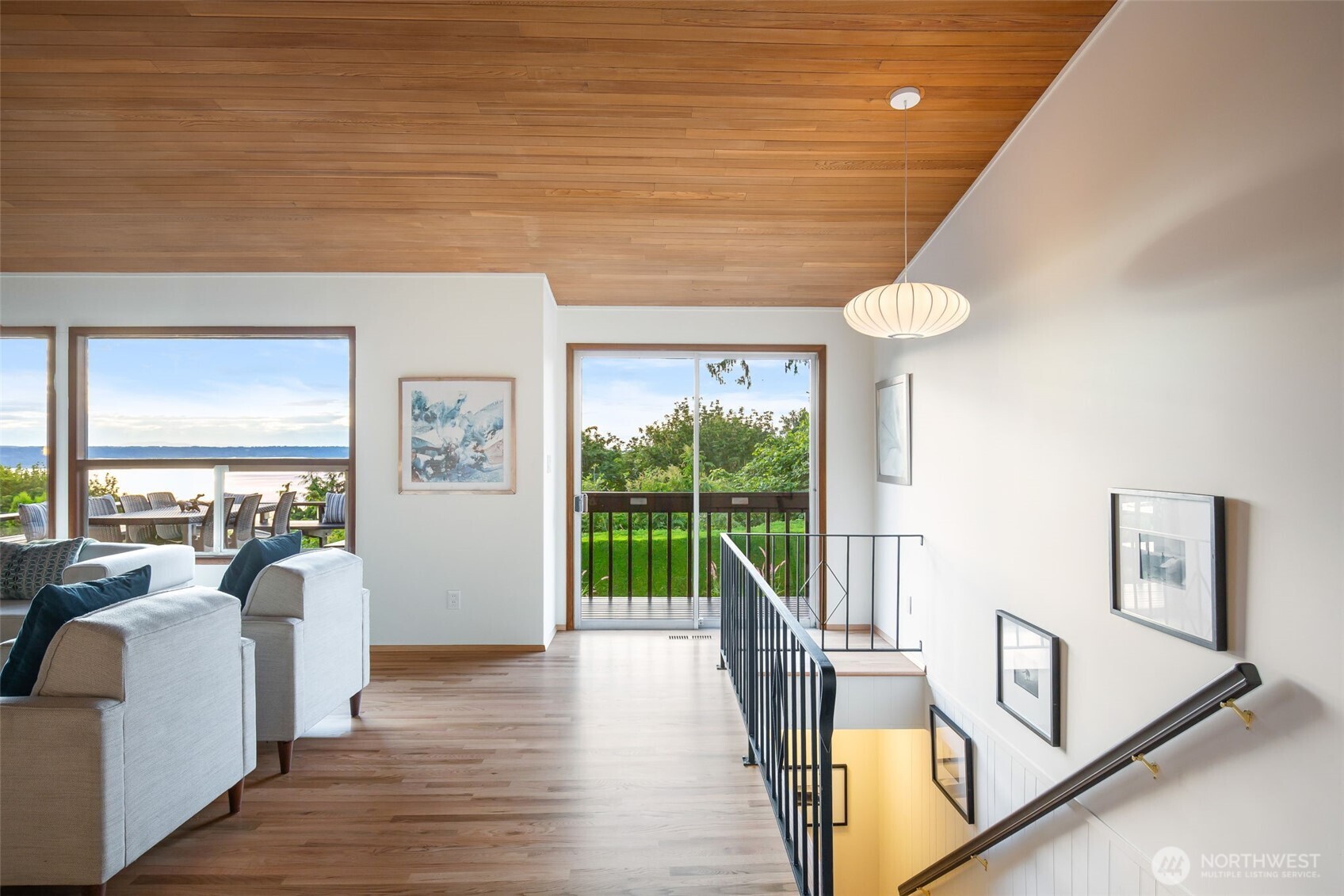 432 SW 206th Street
