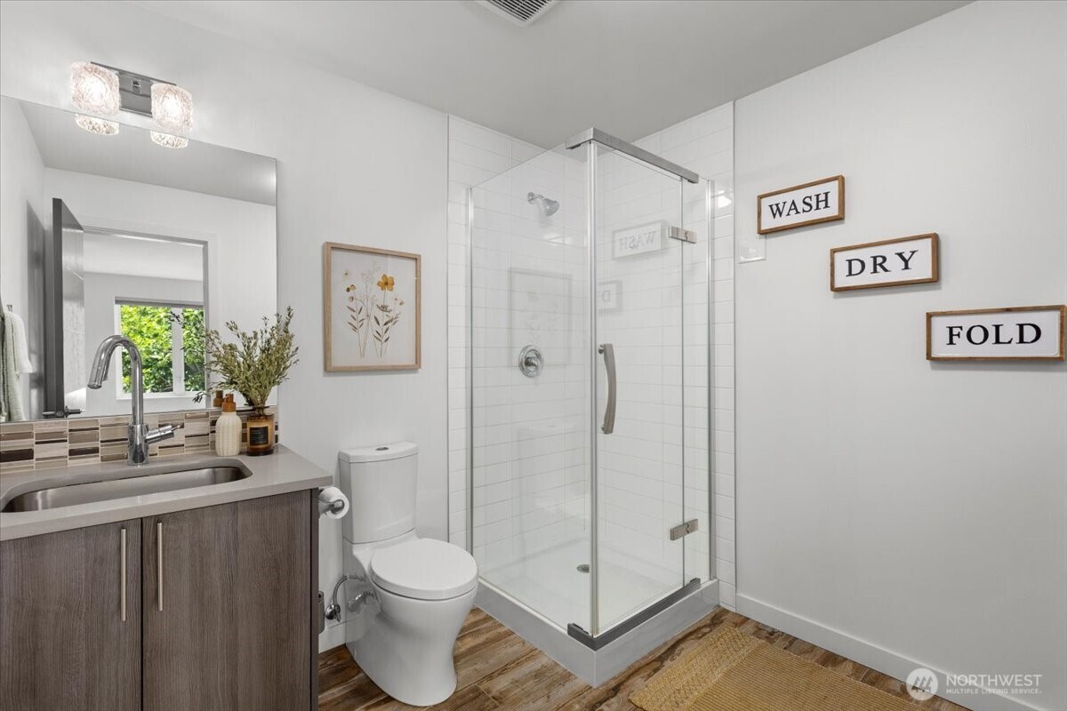 4603 S Juneau Street