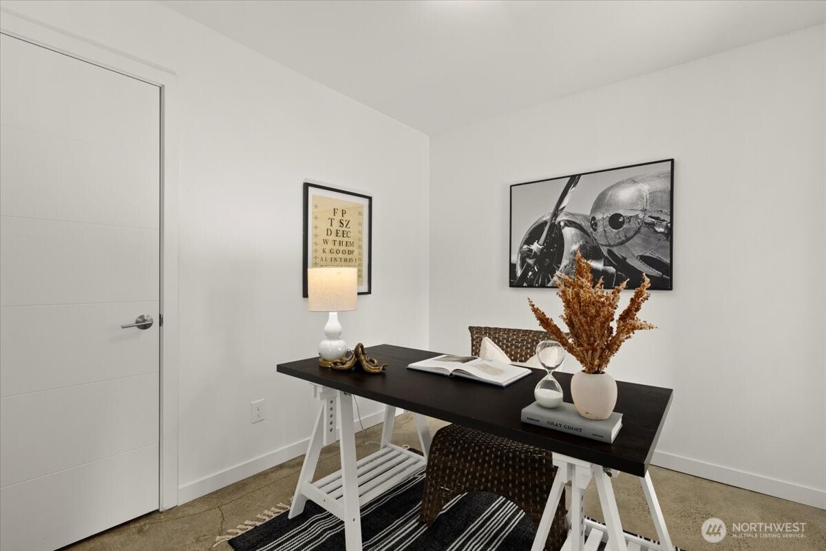 4603 S Juneau Street