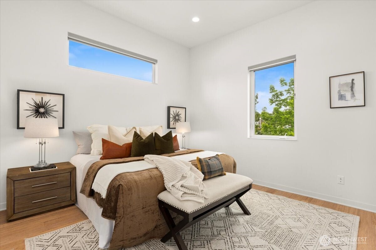 4603 S Juneau Street