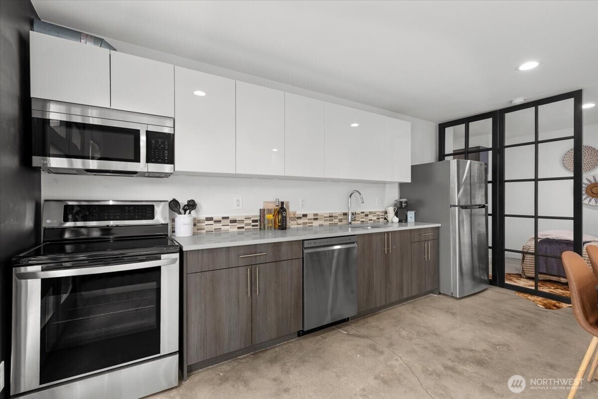 4603 S Juneau Street