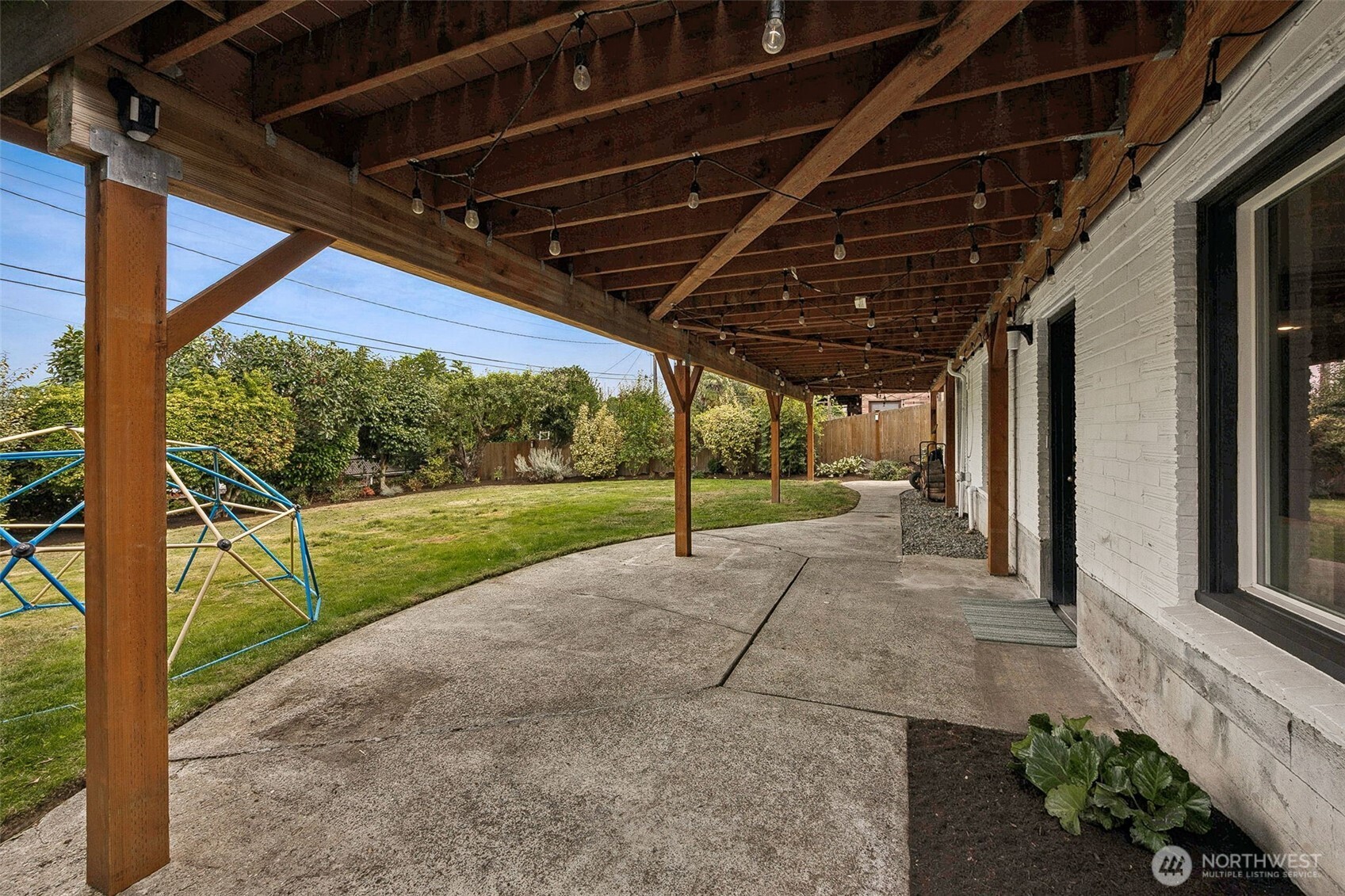 10612 Forest Avenue S