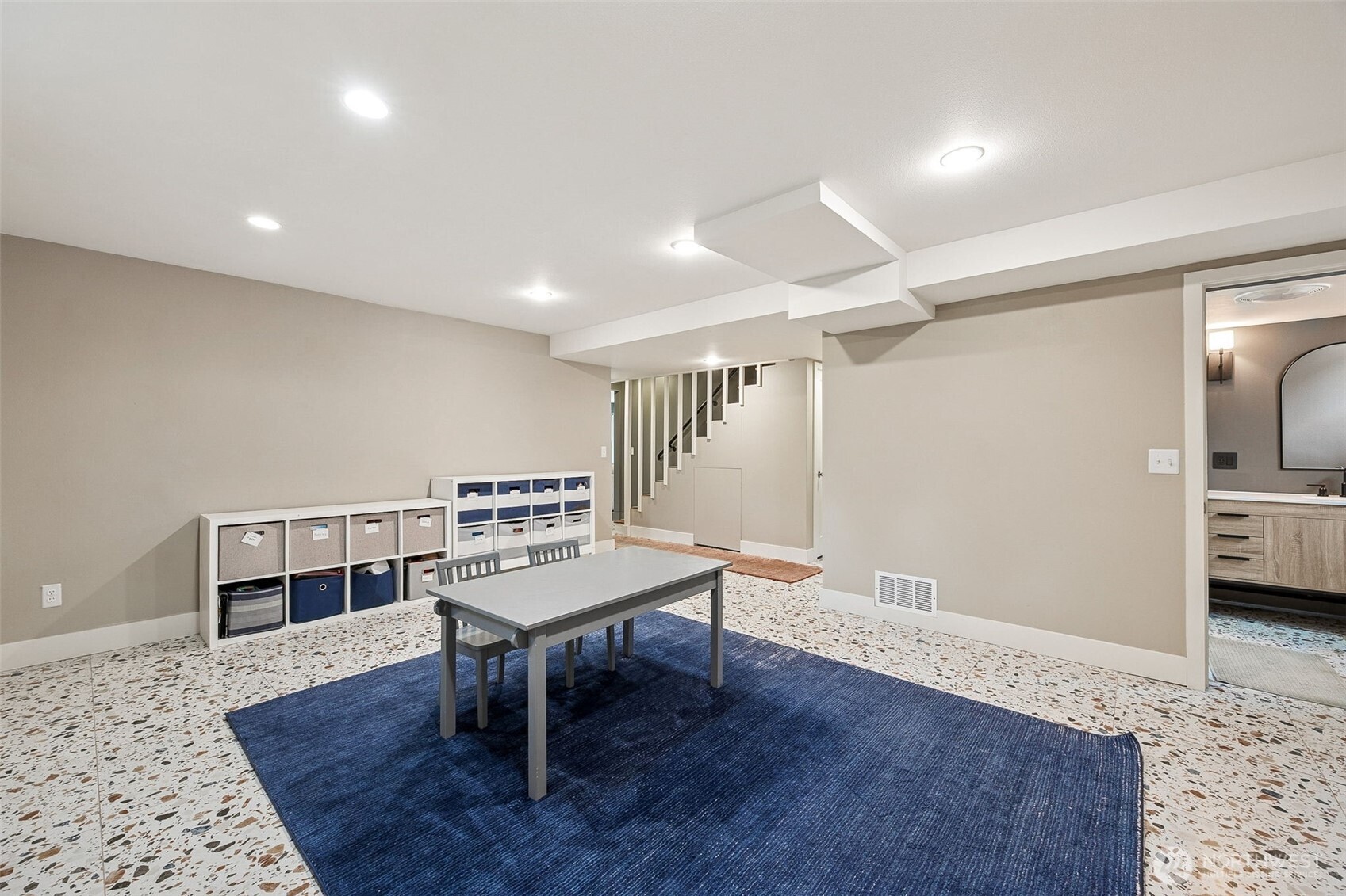 10612 Forest Avenue S