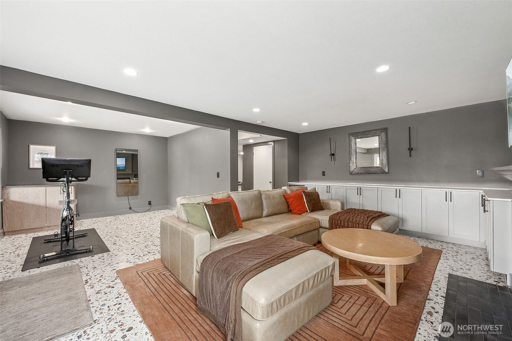 10612 Forest Avenue S