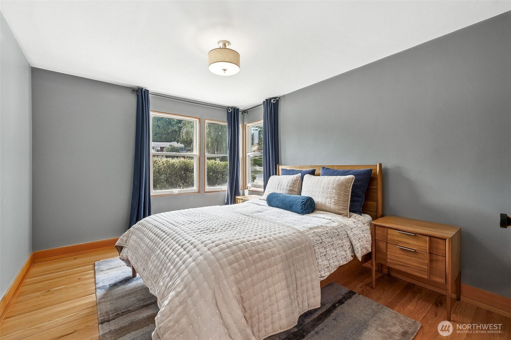 10612 Forest Avenue S