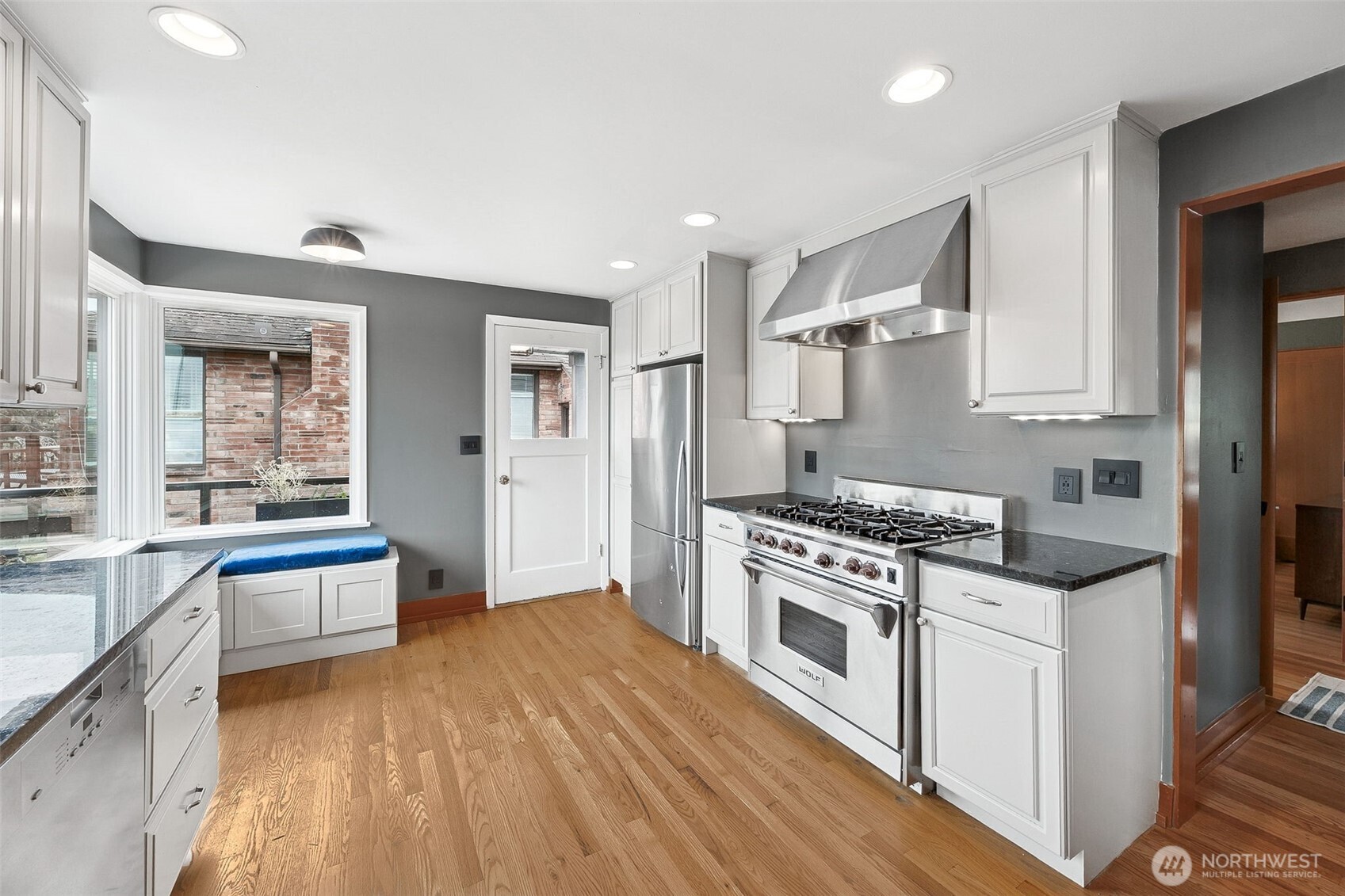 10612 Forest Avenue S