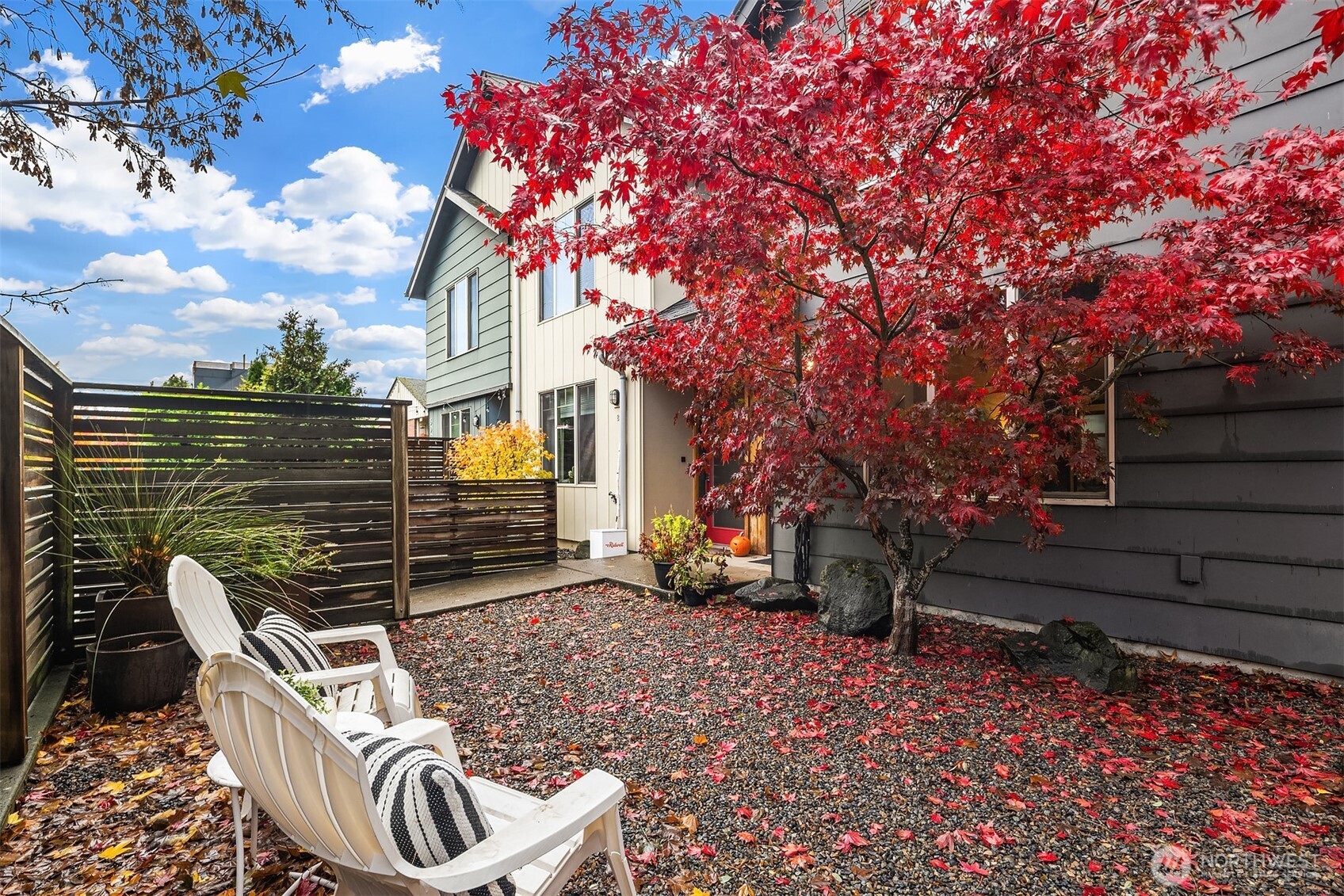 5935 Fauntleroy Way SW Unit: A