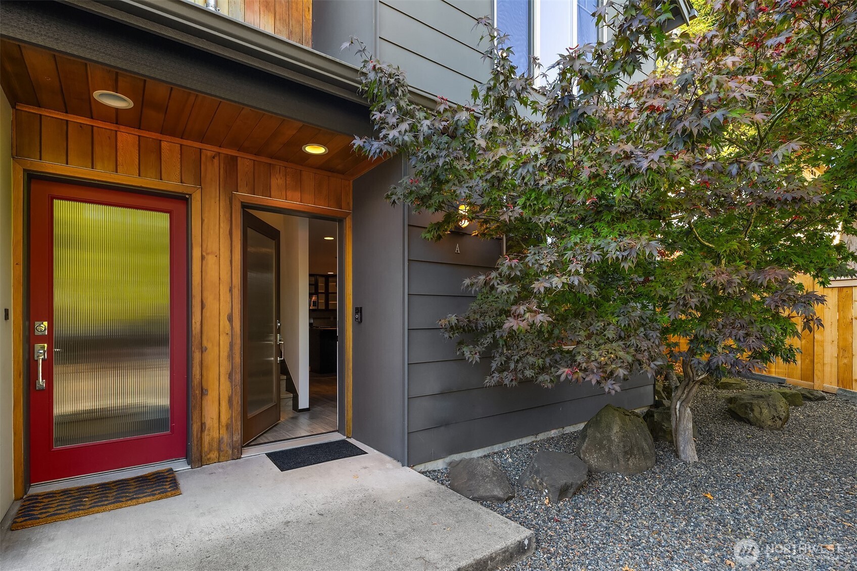 5935 Fauntleroy Way SW Unit: A