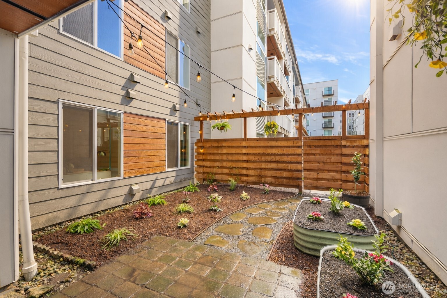 10501 8th Ave NE Unit: 135