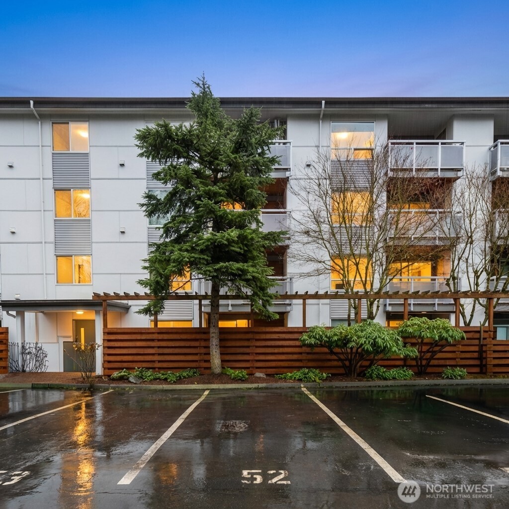 10501 8th Ave NE Unit: 135