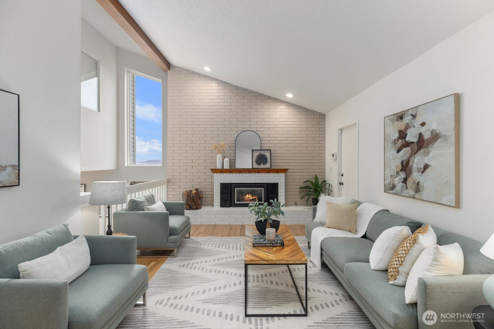 411 Cedar Ave S