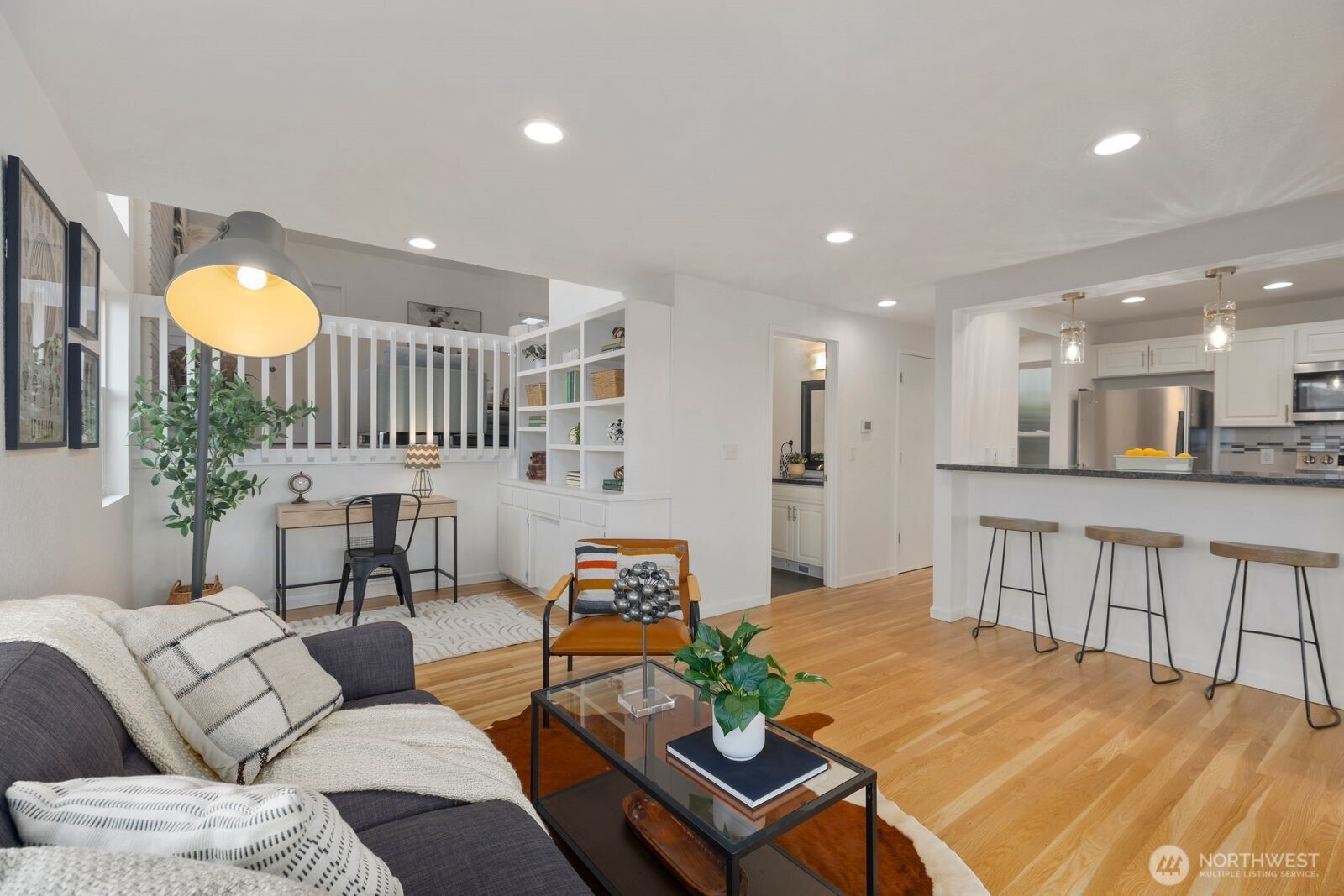 411 Cedar Ave S