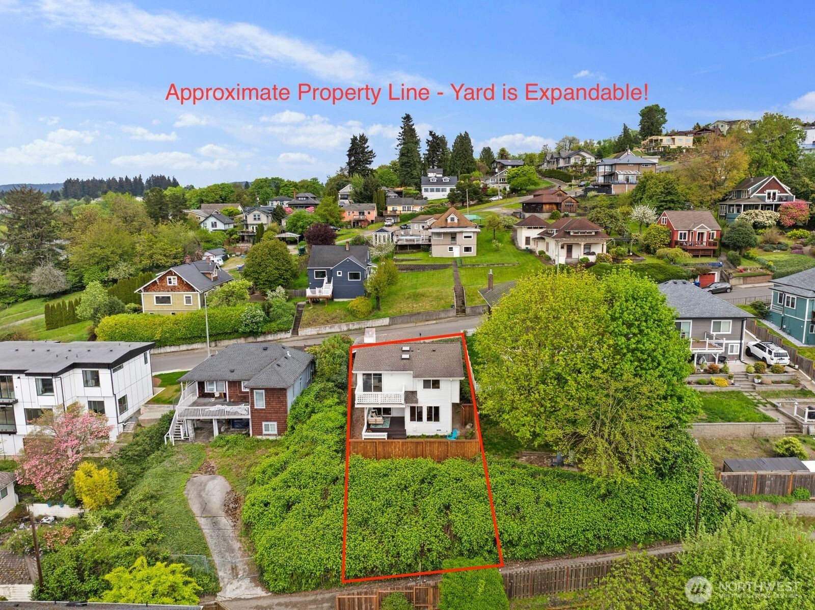 411 Cedar Ave S
