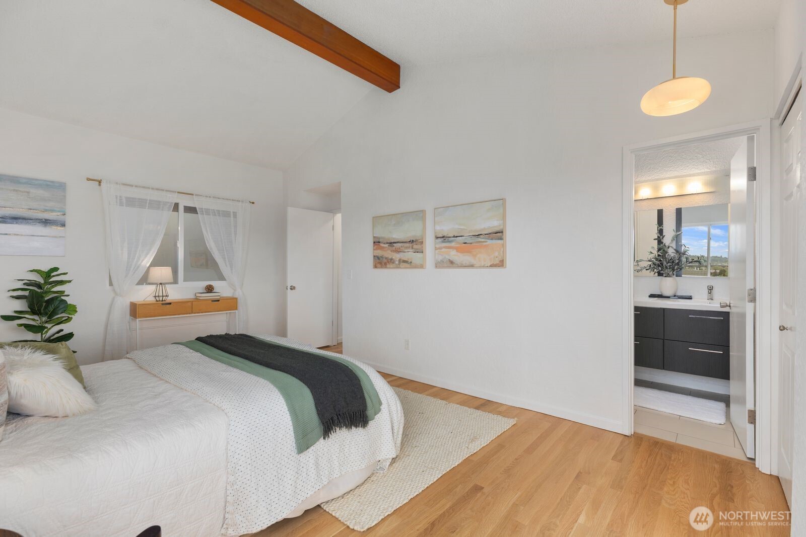 411 Cedar Ave S