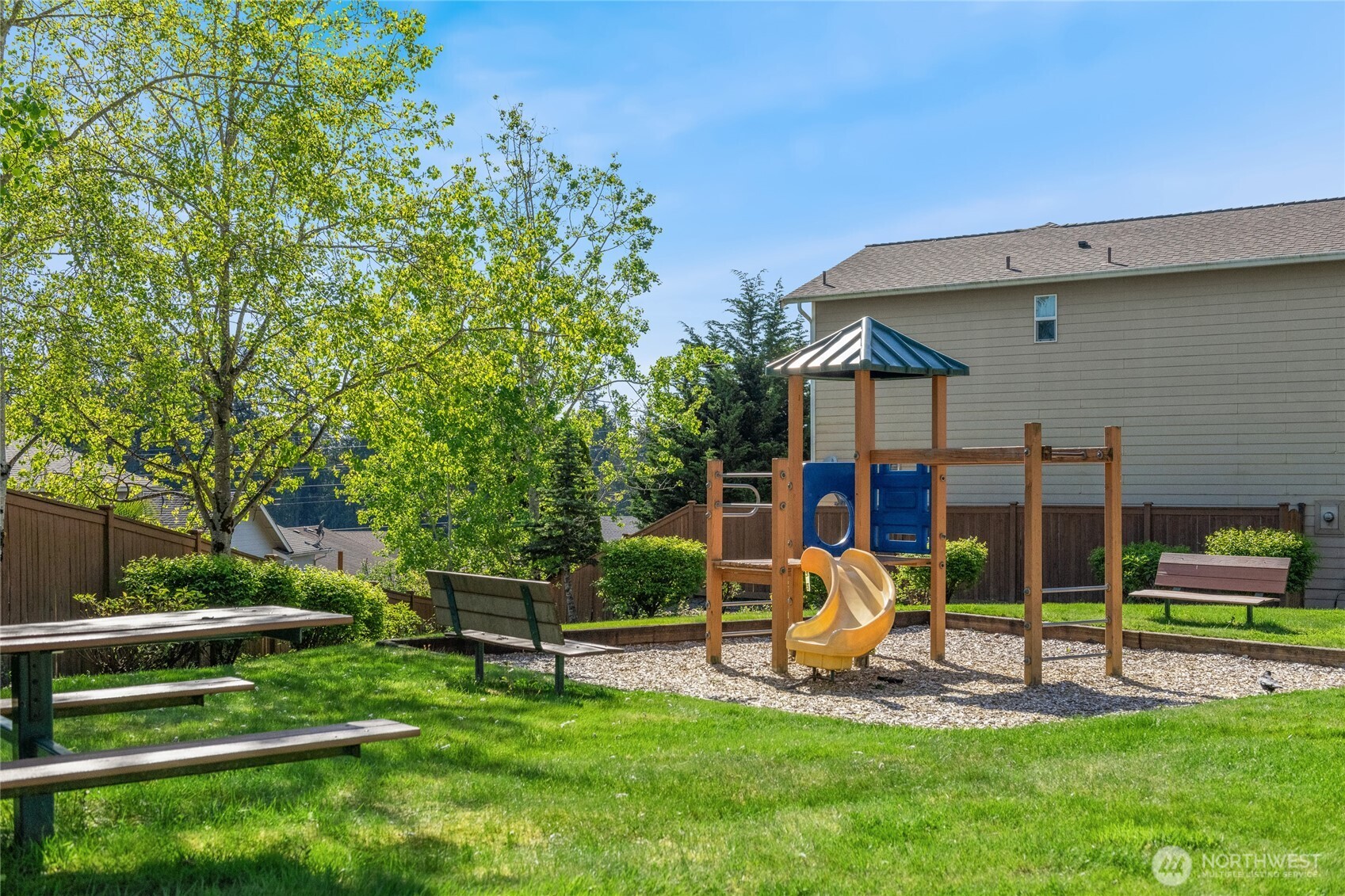 7927 NE 87th Place