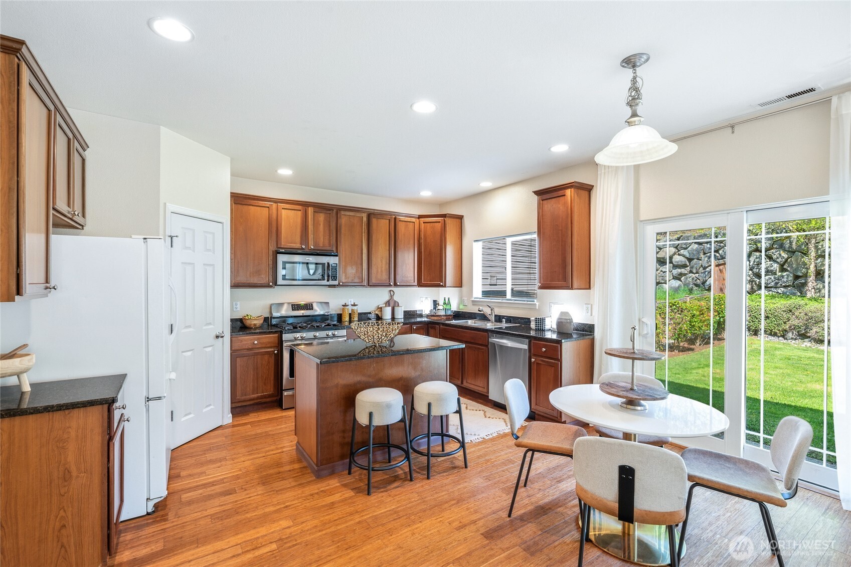 7927 NE 87th Place