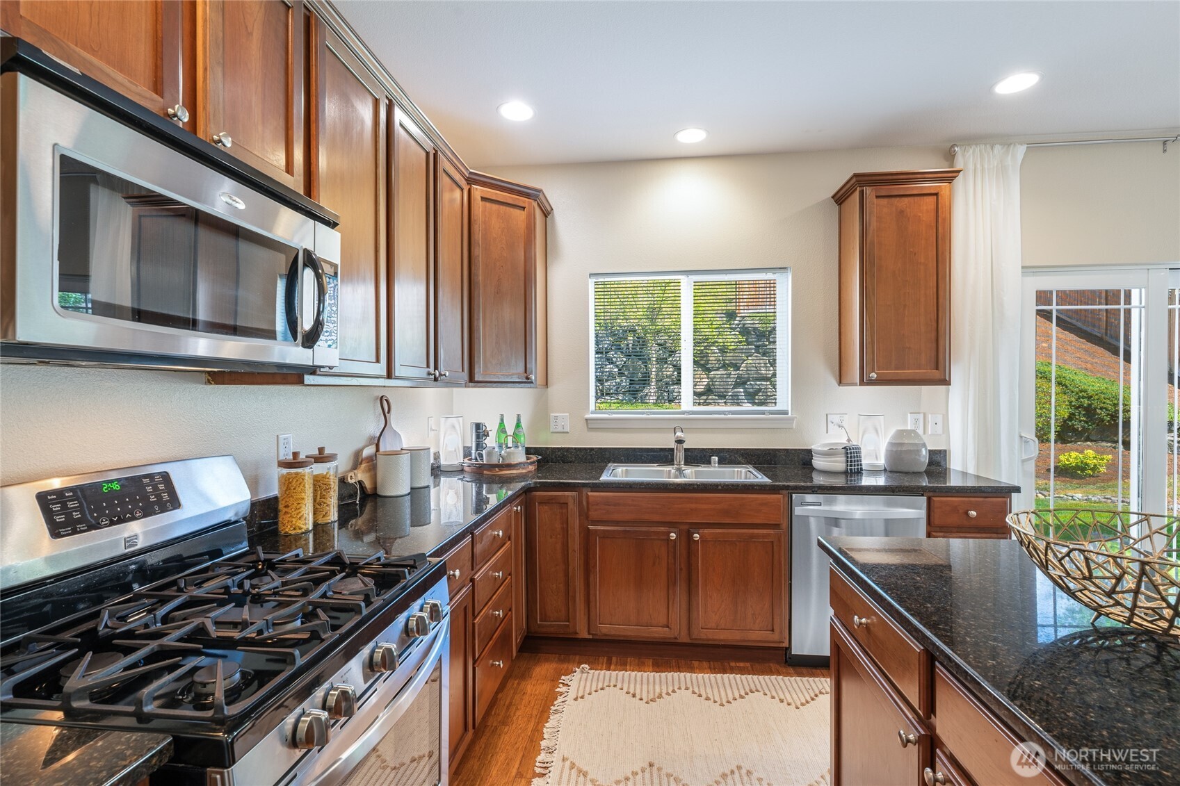 7927 NE 87th Place