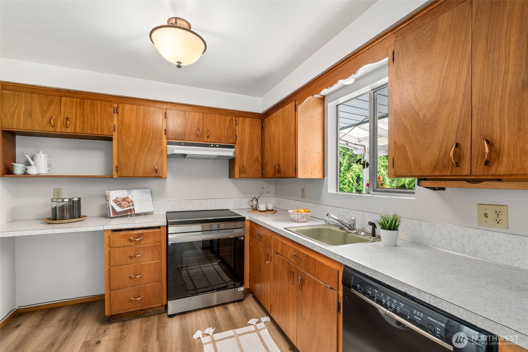 8403 64th Street NE