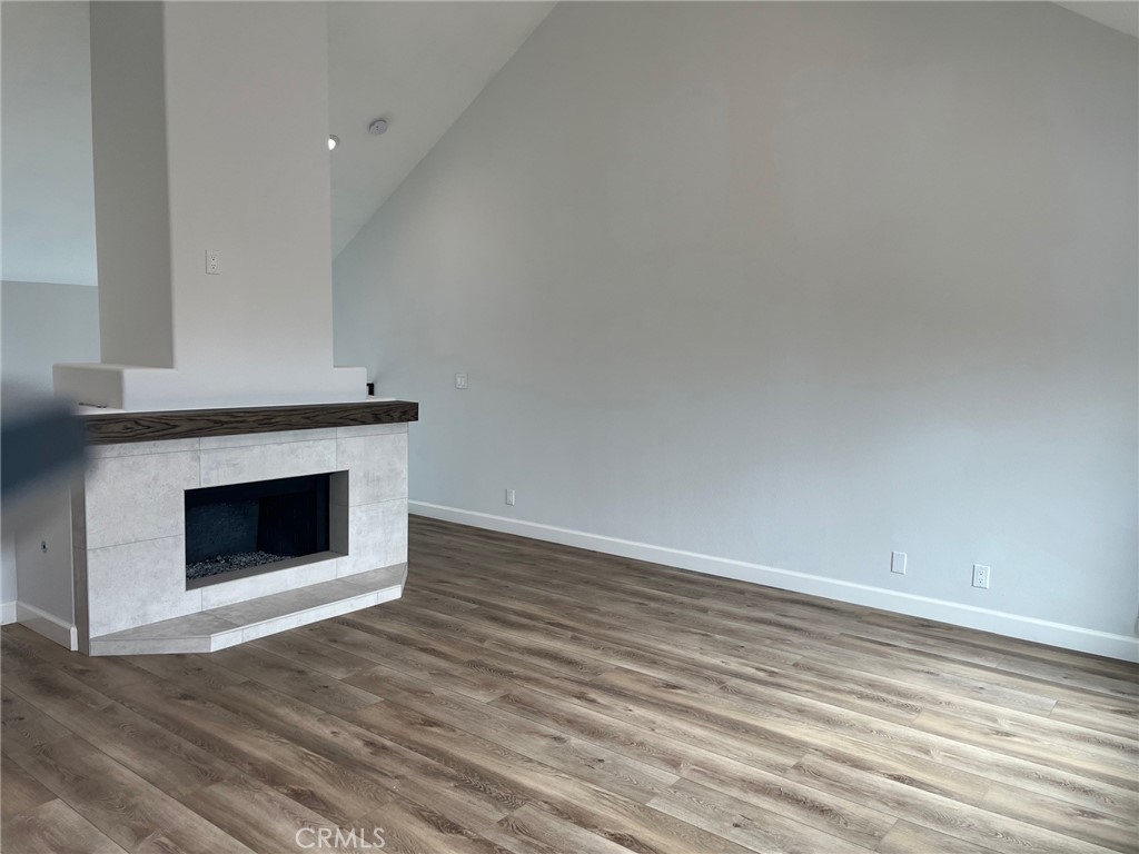 715 .5 Goldenrod Avenue