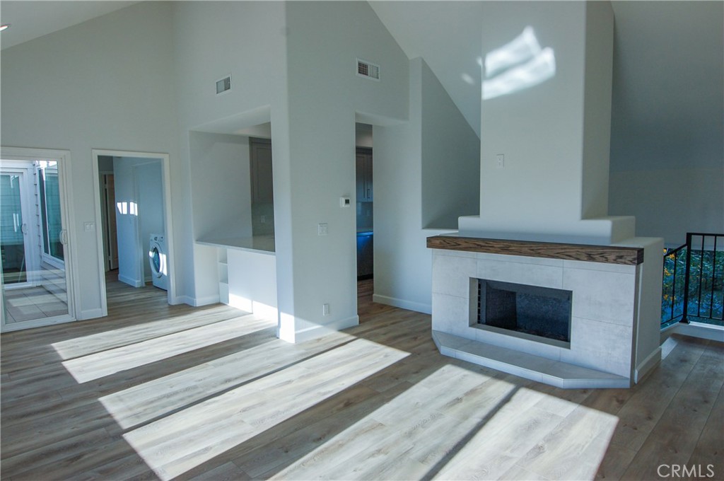 715 .5 Goldenrod Avenue