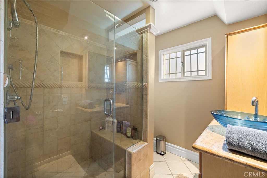 4667 Deeboyar Avenue