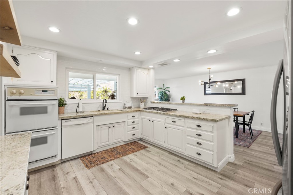 2717 E Palmyra Avenue