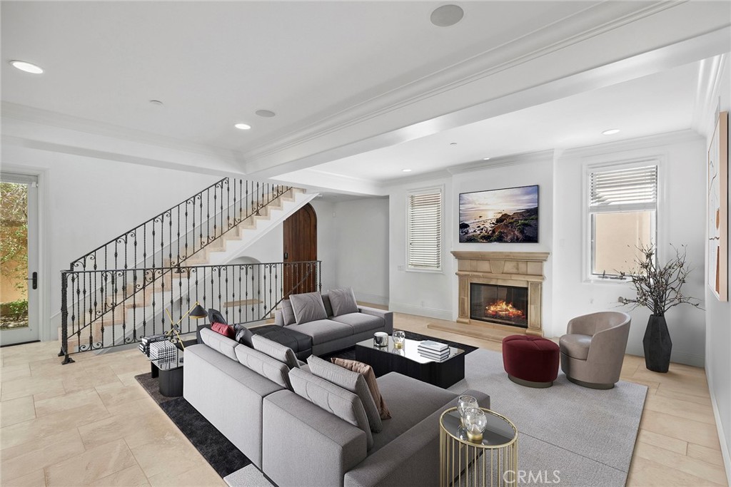 431 Dahlia Avenue 1/2